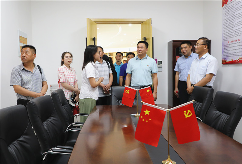 罗丽芬4.jpg